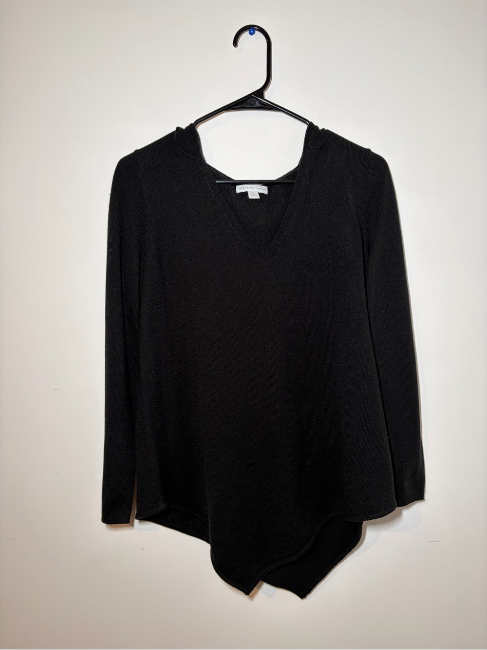 New York & Company Black V-Neck Long Sleeve Tunic